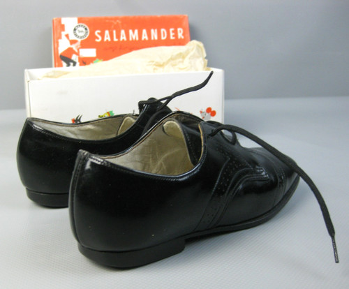Alte kinderschuhe salamander - kinderschuhe,